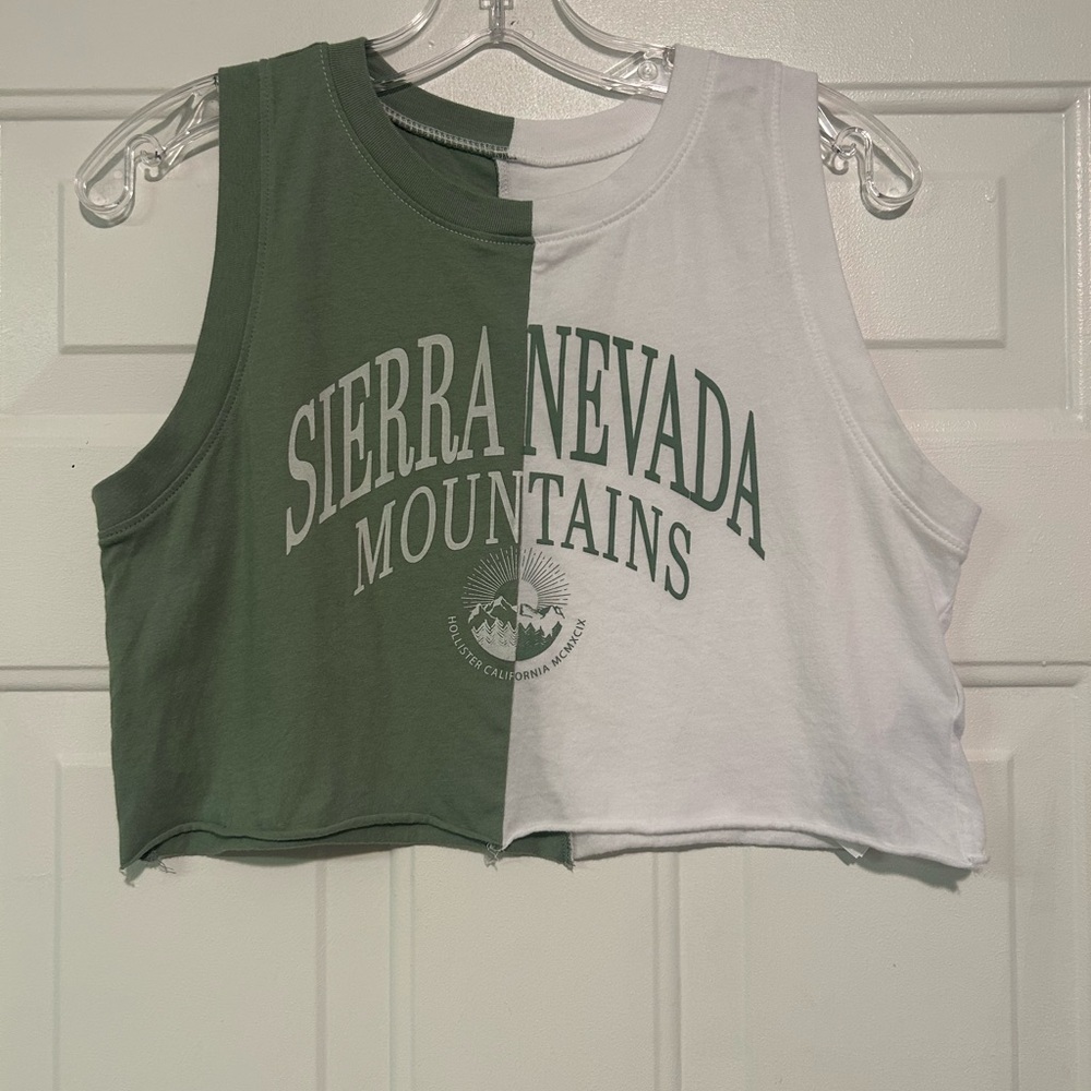 Hollister Co Womens‎ S Cropped Graphic Tee Y2K Green White Sierra Nevada Casual